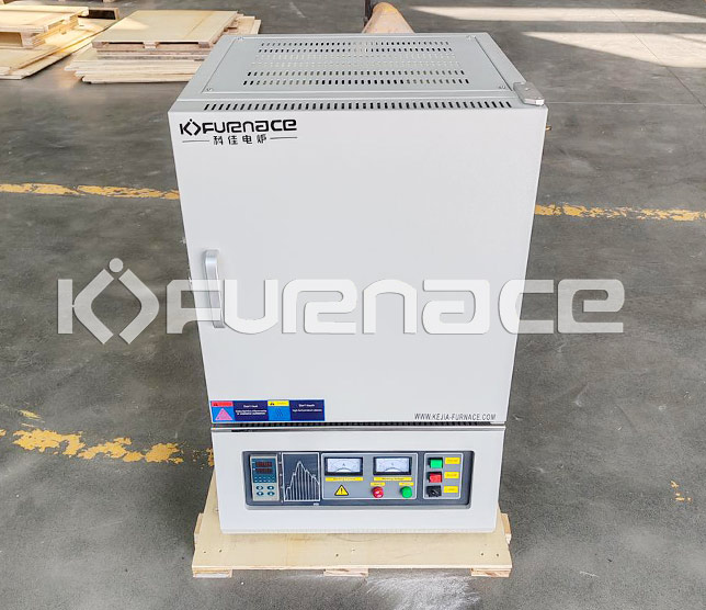 Box pyrolysis furnace