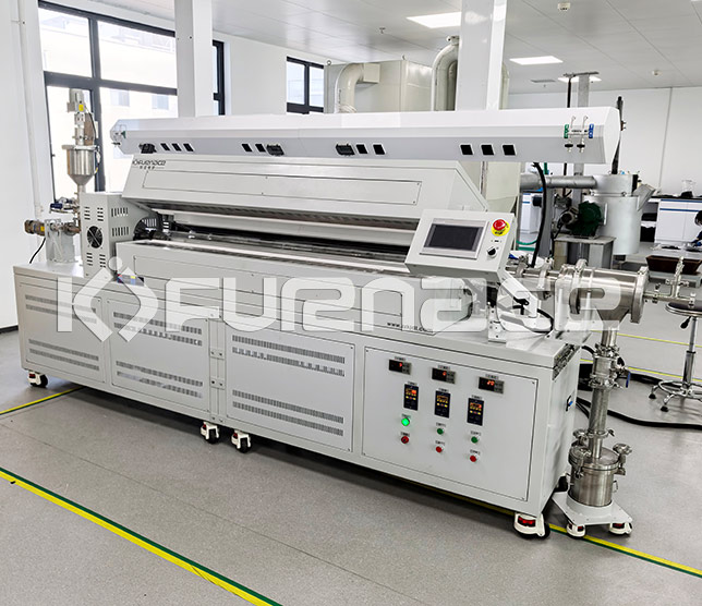 Solid electrolyte automatic loading and unloading three-zone rotary tube furnace